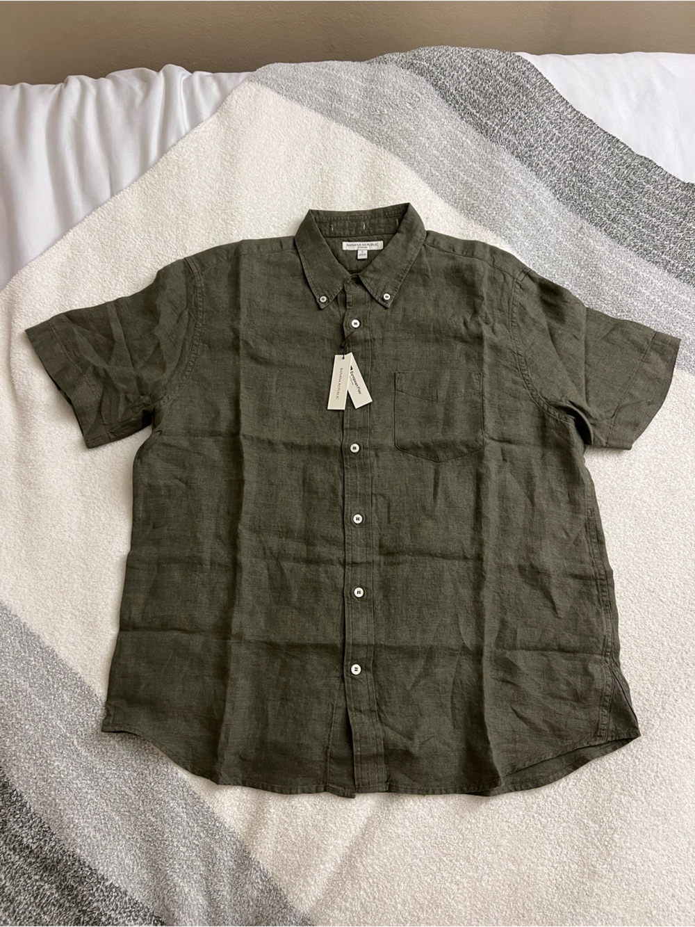 Banana Republic 100% Linen Shirt Olive Green Size L NWT